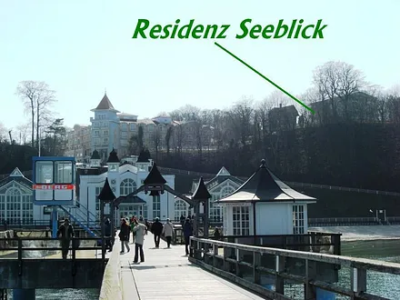 Residenz Seeblick von Seebrücke aus ca. 50m