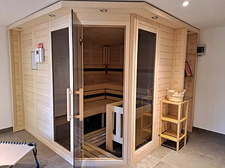 Sauna im Erdgeschoss
