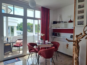 Sitzecke mit Esstisch 