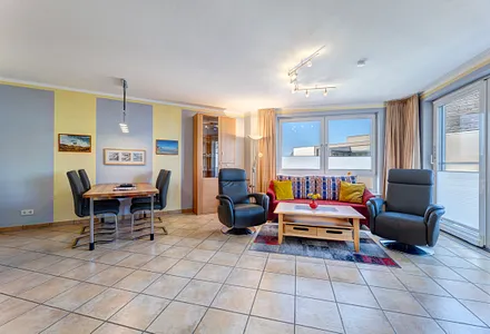 Wohnzimmer mit Relax-Sesseln