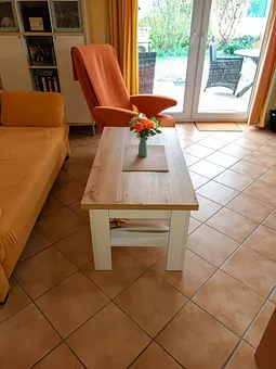 Wohn-Bereich mit Fernsehsessel