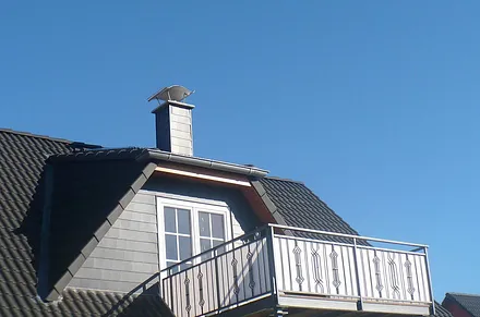 Balkon mit Gartenmöbeln