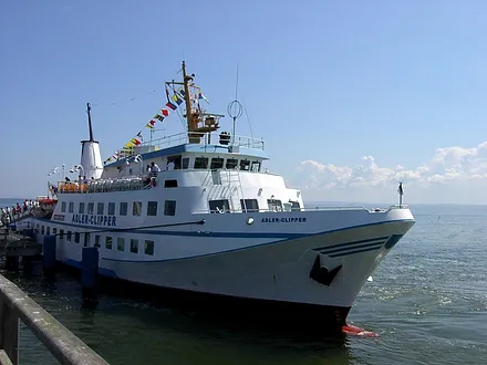 Schiffsanlegeplatz auf der Bansiner Seebrücke