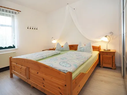 Traumhafte Nächte auf gut gefederten Matratzen - gerne stellen wir ein Kinderbett dazu