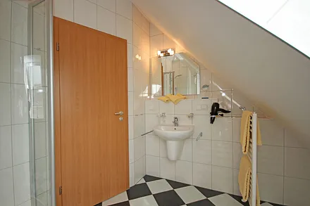 Dusch - Bad im Dachgeschoss