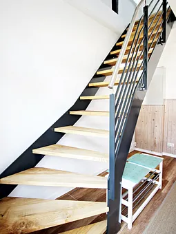 Treppenaufgang zur Wohnung