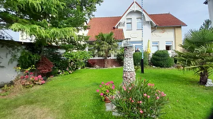 Blick auf die Villa Sonnenschein