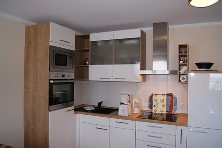 Die neue Einbauküche. Hier kann man kochen - wenn man nicht lieber in den Restaurants links und rechts vom Seehof sich verwöhnen lassen will. 