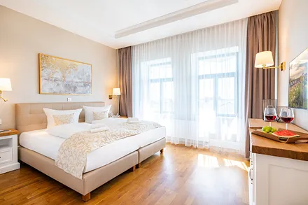 1. Schlafzimmer mit Doppelbett