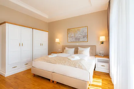 1. Schlafzimmer mit Doppelbett