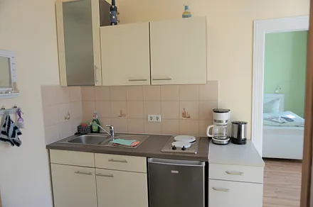 moderne Küche, 2 Plattenherd