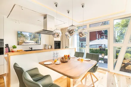 ... Geschirrspüler und allem, was das Kochherz liebt.