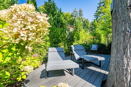 Terrasse vom Wohnzimmer