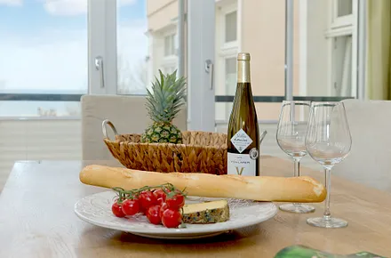 Essbereich mit Meerblick