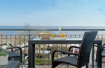 Balkon mit Meerblick