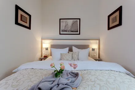 2. Schlafzimmer mit Doppelbett