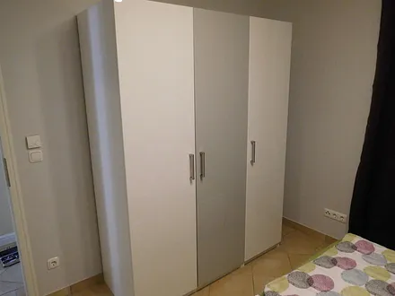 großer Schlafzimmerschrank