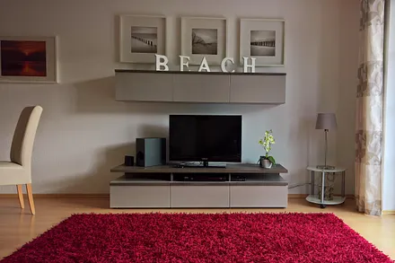 LCD-TV mit CD/DVD-Anlage