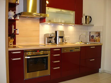 Küche mit Kaffee- und Espressomaschine