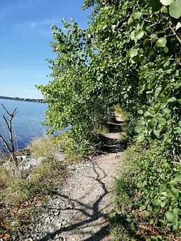 direkt am Wasser wandern