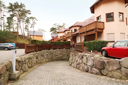 Einfahrt zur Tiefgarage von der Hofseite