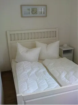 eines der beiden kleineren Schlafzimmer