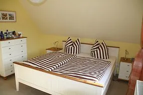 OG Schlafzimmer 1