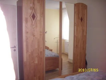 Geräumiger Schlafzimmerschrank