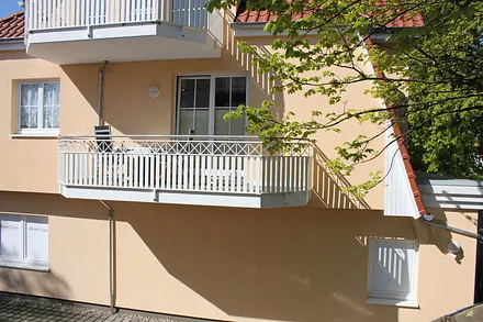 Blick zum Balkon - Rückseite Richtung Klosterstr.