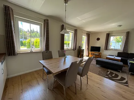 Küche mit Wohnzimmer