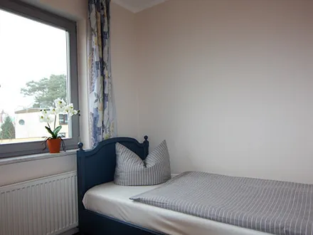 2. Schlafzimmer mit 2 Einzelbetten