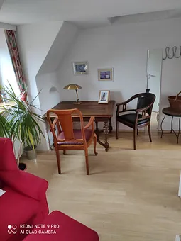 Wohnzimmer mit Esstisch