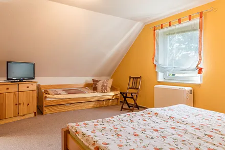 Oberes Zimmer mit 2.Bett