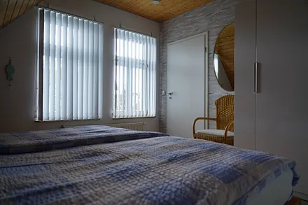 Großes Schlafzimmer