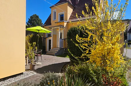 Blick Richtung Eingang zur FeWo 2