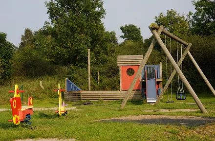 Kinderspielplatz auf dem Grundstück für die Feriengäste