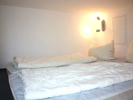 Schlafboden mit 2 Matratzen
