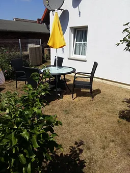 Sitzecke mit Grillecke Sonne bis spät abends