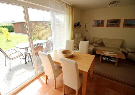 Von hier haben Sie einen direkten Zugang zur Terrasse. 