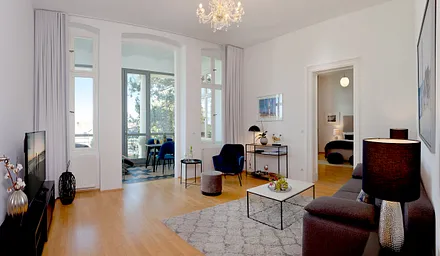 Wohnbereich mit angrenzendem Wintergarten