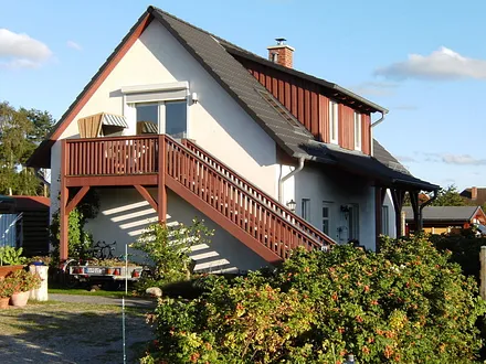 Nach  Anreise: Ansicht von der Kreuzstraße (Nord - West)