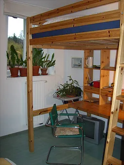 Hochbett(1,40x2,00)-zimmer ideal für 1- 2 Kinder