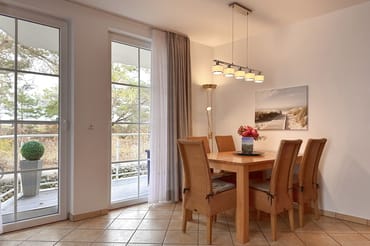 Essbereich mit Balkon