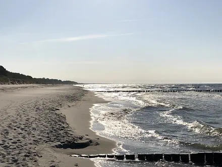 Ferienhaus Residenz zu den 3 Tannen Zingst ... feinsandiger Ostsee-Strand ...
