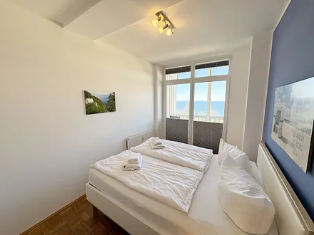 Schlafzimmer mit Doppelbett