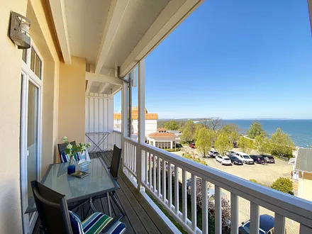 Balkon mit traumhaftem Meerblick