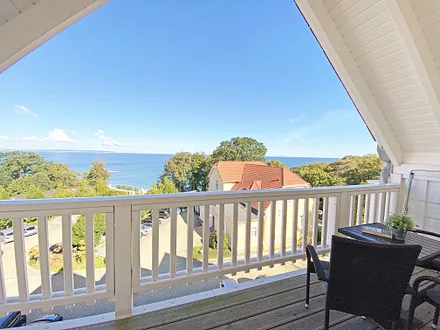 Balkon mit Blick auf die Ostsee