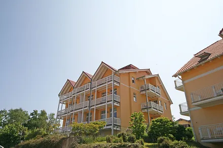 Villa Bergfrieden mit Balkon mit Blick auf die Ostsee