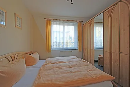 1. Schlafzimmer