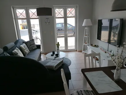 Küchenbereich mit ausziehbaren Tisch